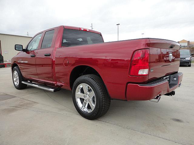 Dodge Ram 1500 2012 photo 1