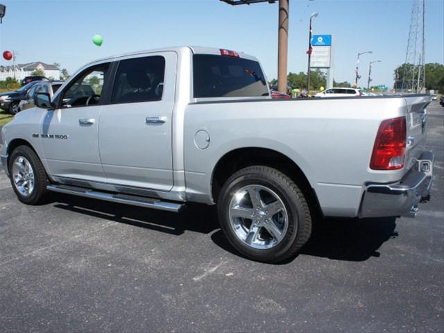 Dodge Ram 1500 2012 photo 2