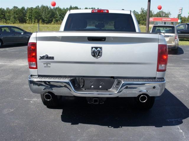 Dodge Ram 1500 2012 photo 3