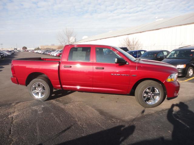 Dodge Ram 1500 2012 photo 1