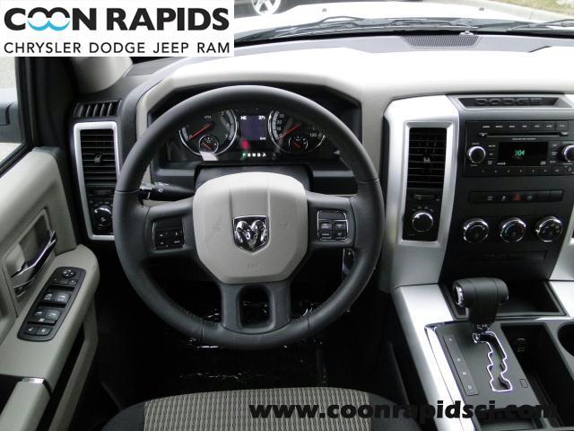 Dodge Ram 1500 2012 photo 2