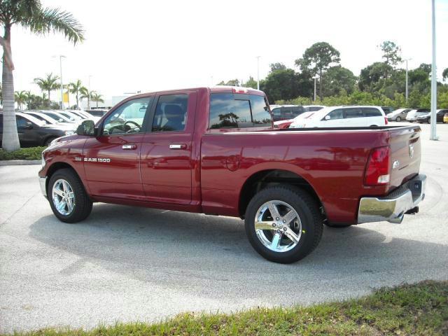 Dodge Ram 1500 2012 photo 2