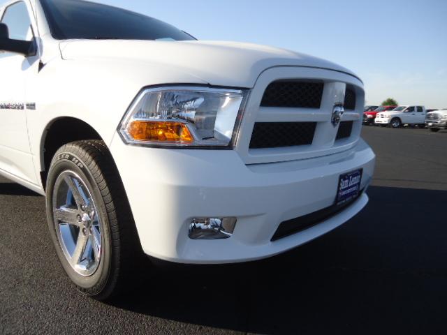 Dodge Ram 1500 2012 photo 1