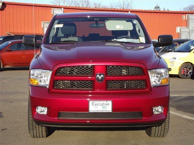 Dodge Ram 1500 2012 photo 1