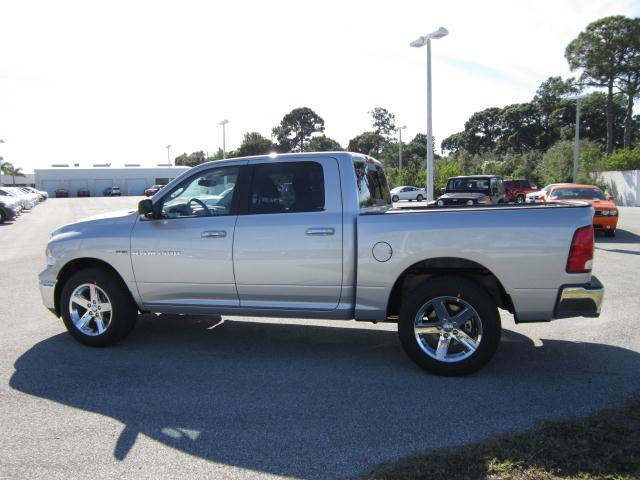 Dodge Ram 1500 2012 photo 2