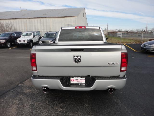 Dodge Ram 1500 2012 photo 1