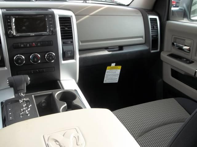 Dodge Ram 1500 2012 photo 3