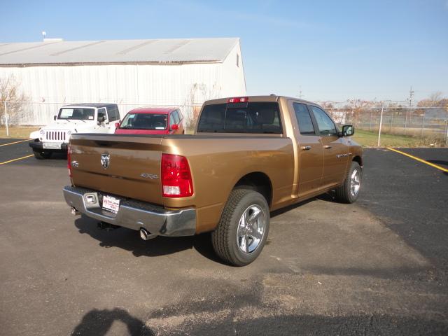 Dodge Ram 1500 2012 photo 2