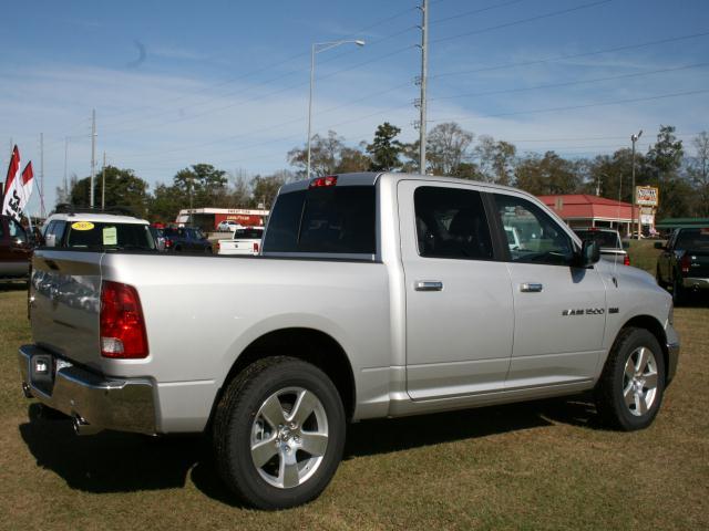 Dodge Ram 1500 2012 photo 2