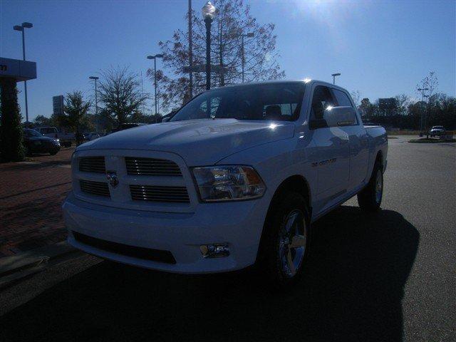 RAM Ram Pickup 2012 photo 1