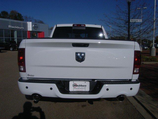 RAM Ram Pickup 2012 photo 2