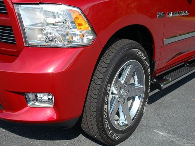 Dodge Ram 1500 2012 photo 2