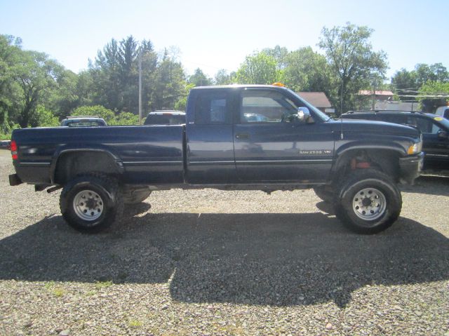 Dodge Ram 2500 1995 photo 15