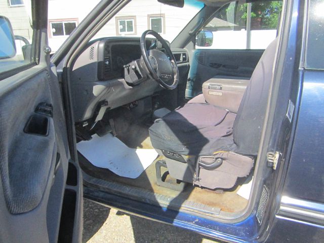 Dodge Ram 2500 1995 photo 4