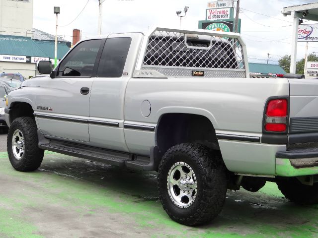 Dodge Ram 2500 1996 photo 2