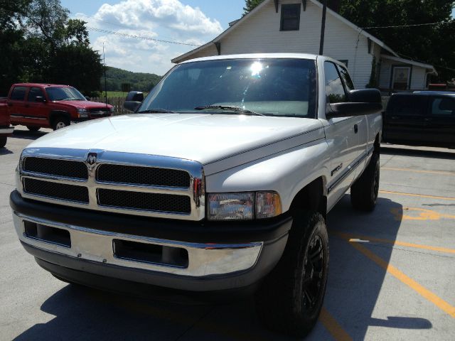 Dodge Ram 2500 1996 photo 3