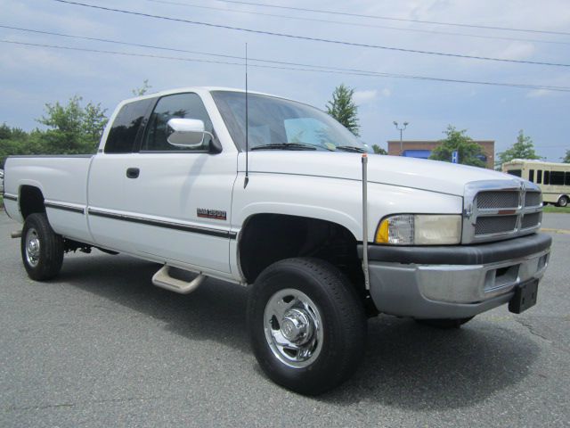 Dodge Ram 2500 1997 photo 2