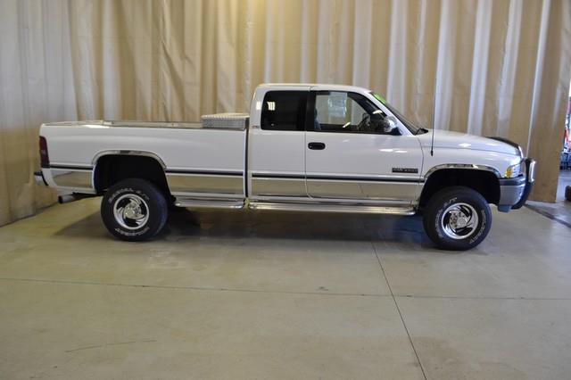 Dodge Ram 2500 1997 photo 3