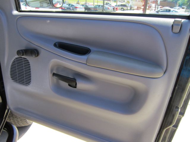 Dodge Ram 2500 1997 photo 19