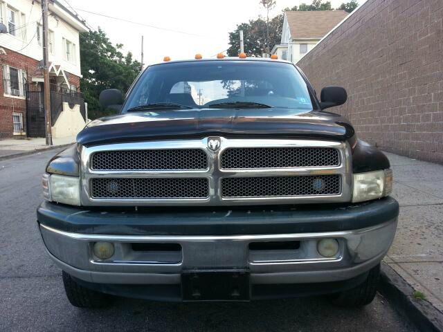 Dodge Ram 2500 1998 photo 3