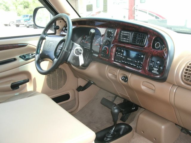 Dodge Ram 2500 1998 photo 3