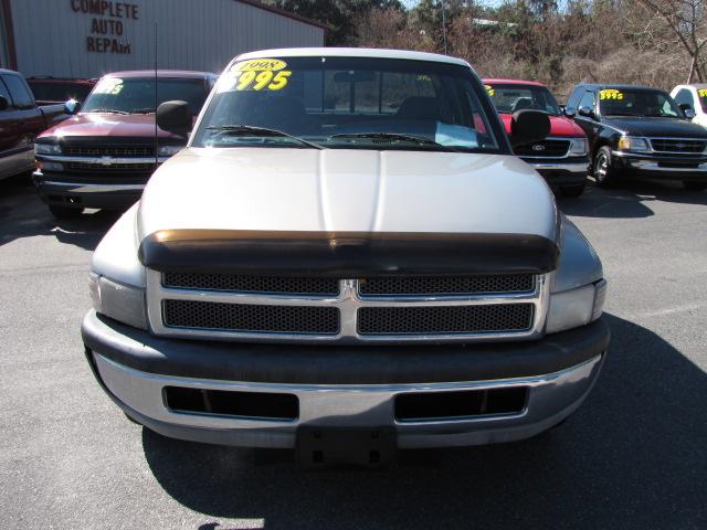 Dodge Ram 2500 Base Pickup