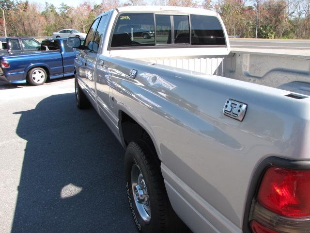 Dodge Ram 2500 1998 photo 3