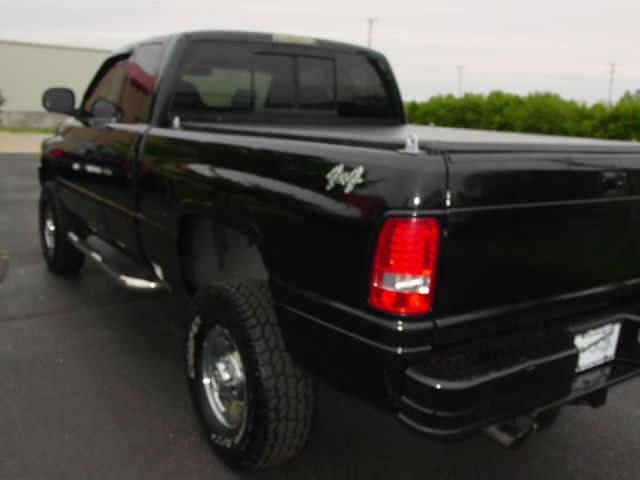 Dodge Ram 2500 1998 photo 17