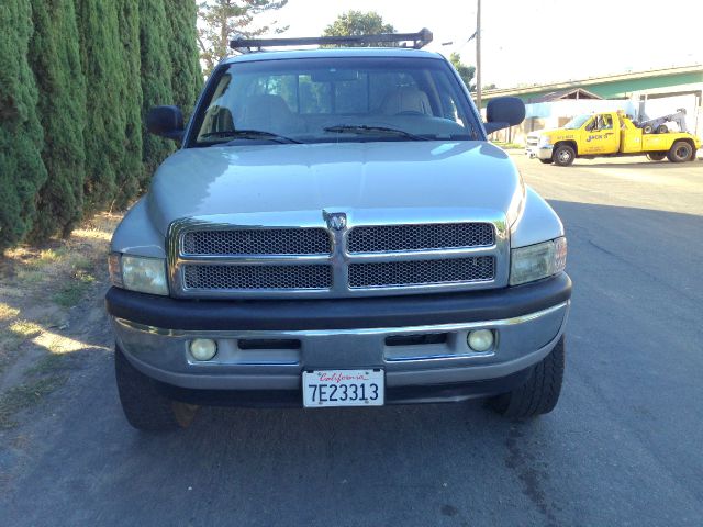 Dodge Ram 2500 1999 photo 3