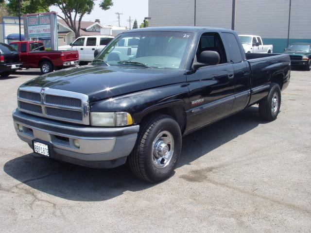 Dodge Ram 2500 1999 photo 9