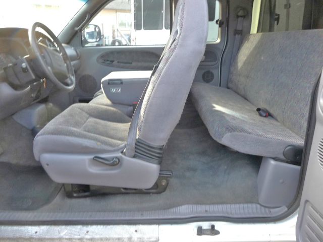 Dodge Ram 2500 1999 photo 4