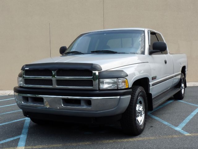 Dodge Ram 2500 1999 photo 2