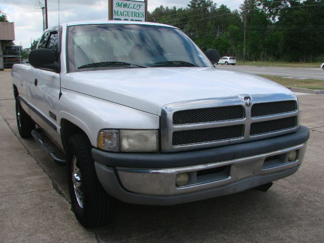 Dodge Ram 2500 1999 photo 9