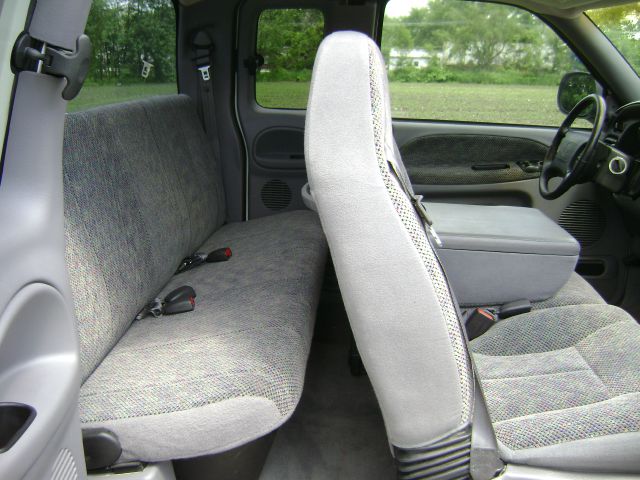 Dodge Ram 2500 1999 photo 17