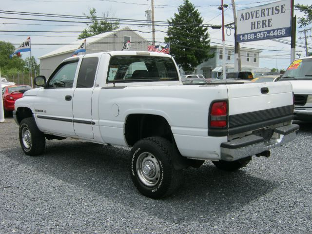 Dodge Ram 2500 2000 photo 6