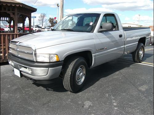 Dodge Ram 2500 2000 photo 2