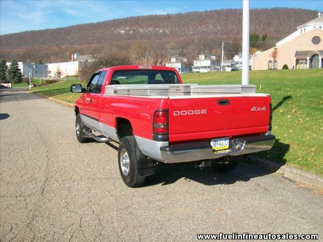 Dodge Ram 2500 2000 photo 3