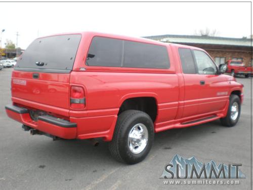 Dodge Ram 2500 2000 photo 2