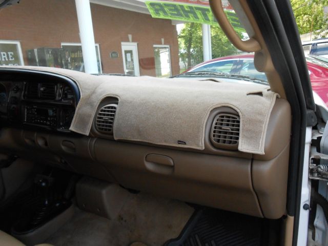 Dodge Ram 2500 2000 photo 3