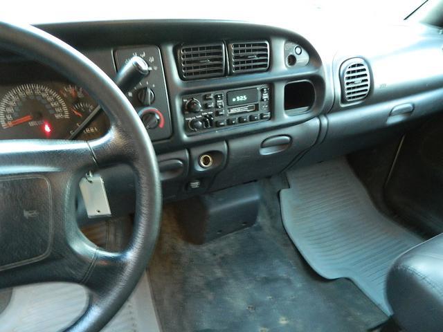 Dodge Ram 2500 5 Door Turbo Pickup Truck