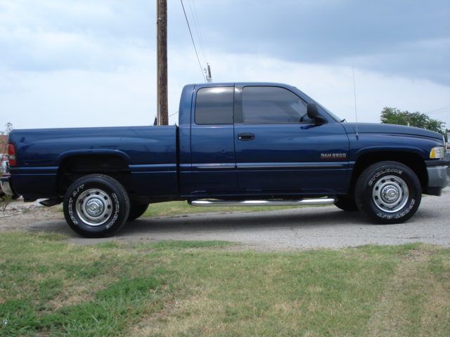 Dodge Ram 2500 2001 photo 3