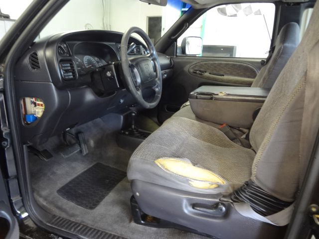 Dodge Ram 2500 2001 photo 18