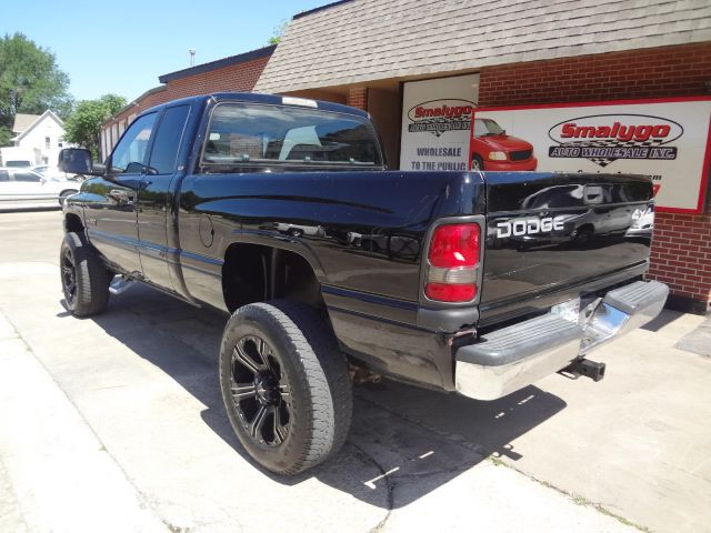 Dodge Ram 2500 2001 photo 23