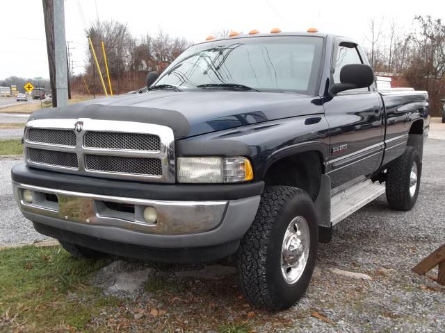 Dodge Ram 2500 2001 photo 2