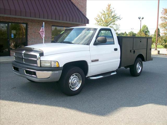 Dodge Ram 2500 Base Pickup