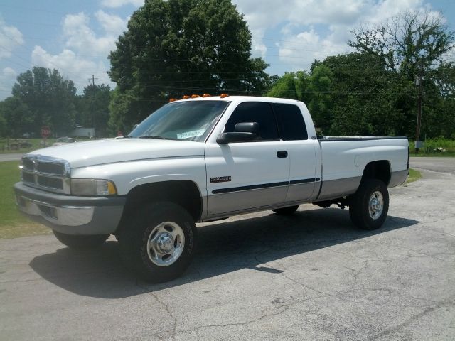 Dodge Ram 2500 2001 photo 2