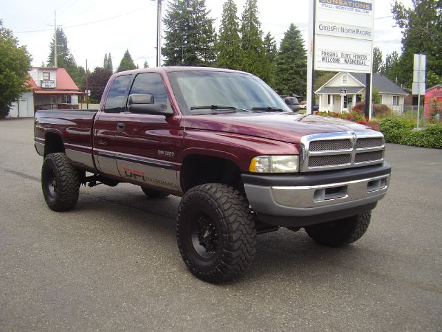 Dodge Ram 2500 2001 photo 2