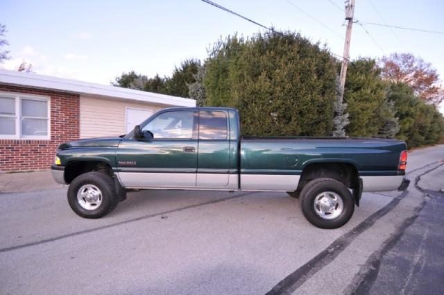 Dodge Ram 2500 2001 photo 3