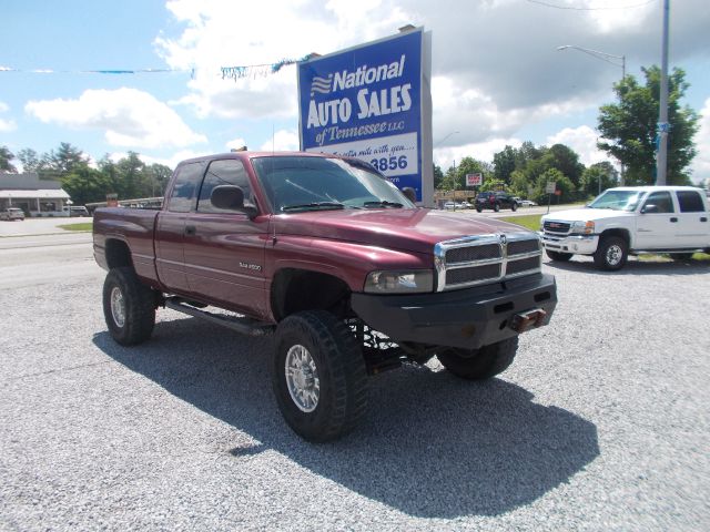 Dodge Ram 2500 2001 photo 2