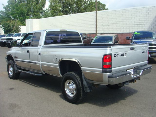 Dodge Ram 2500 2001 photo 2